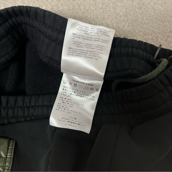 Moncler Sweatpants - Picture 6 of 7